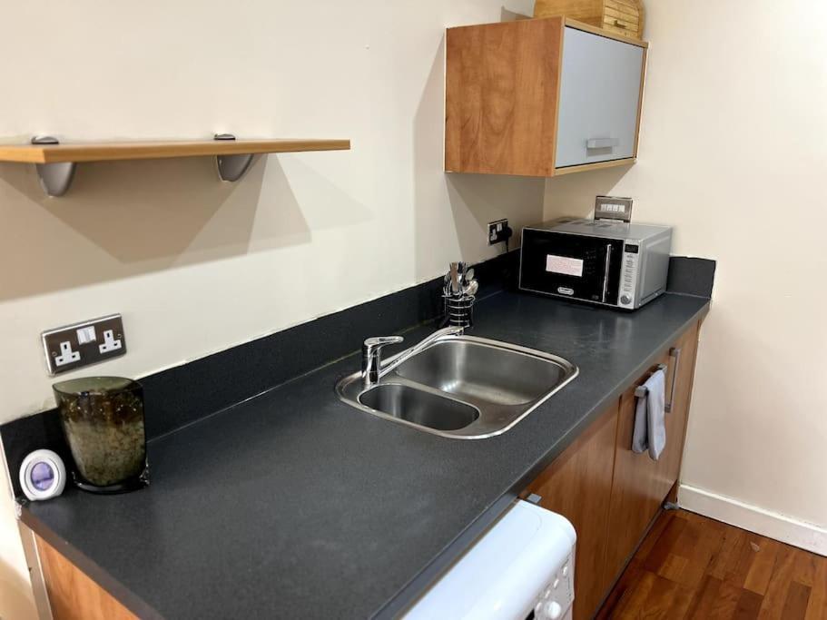 Entire Flat, 2 Bedroom & 2 Bathrooms In Birmingham Extérieur photo
